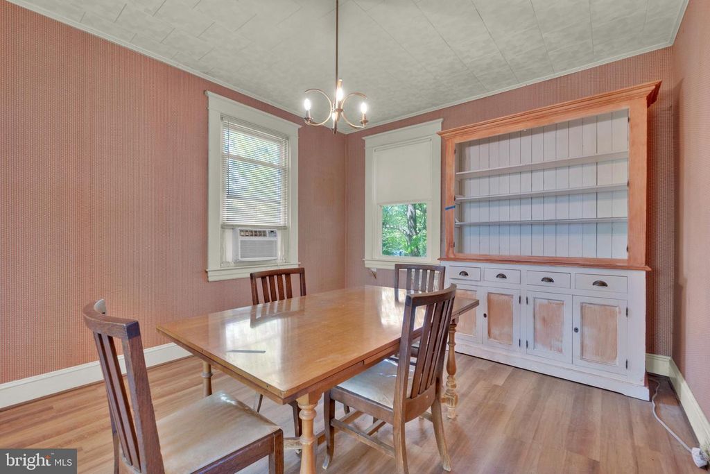 Image 11 of property listing at 2008 HILLCREST RD, Baltimore, MD 21207