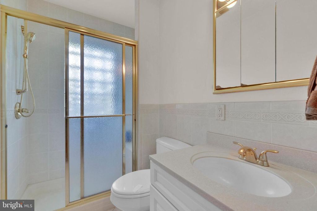Image 18 of property listing at 2008 HILLCREST RD, Baltimore, MD 21207
