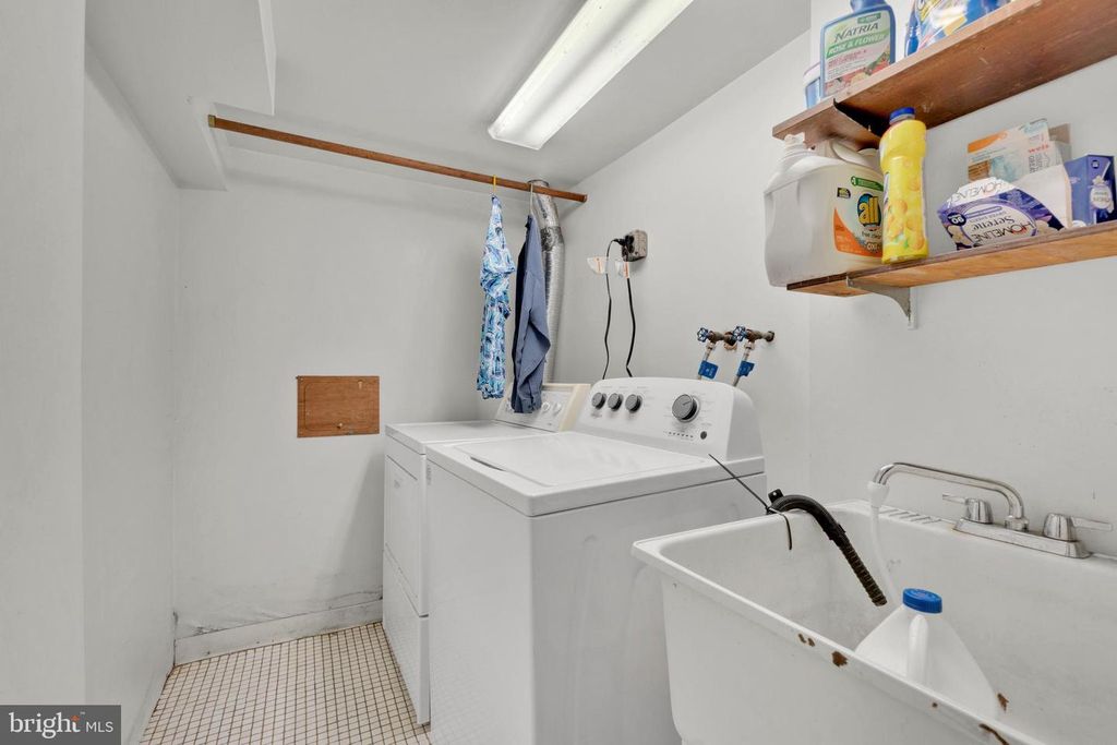Image 25 of property listing at 2008 HILLCREST RD, Baltimore, MD 21207