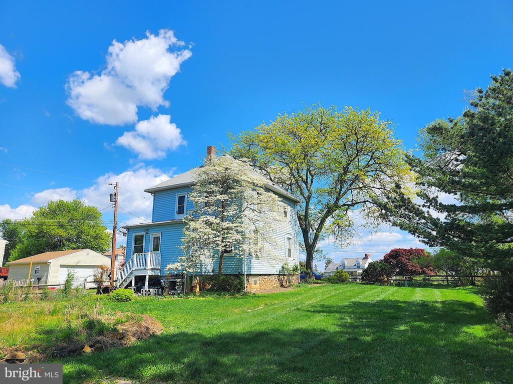 Image 35 of property listing at 2008 HILLCREST RD, Baltimore, MD 21207