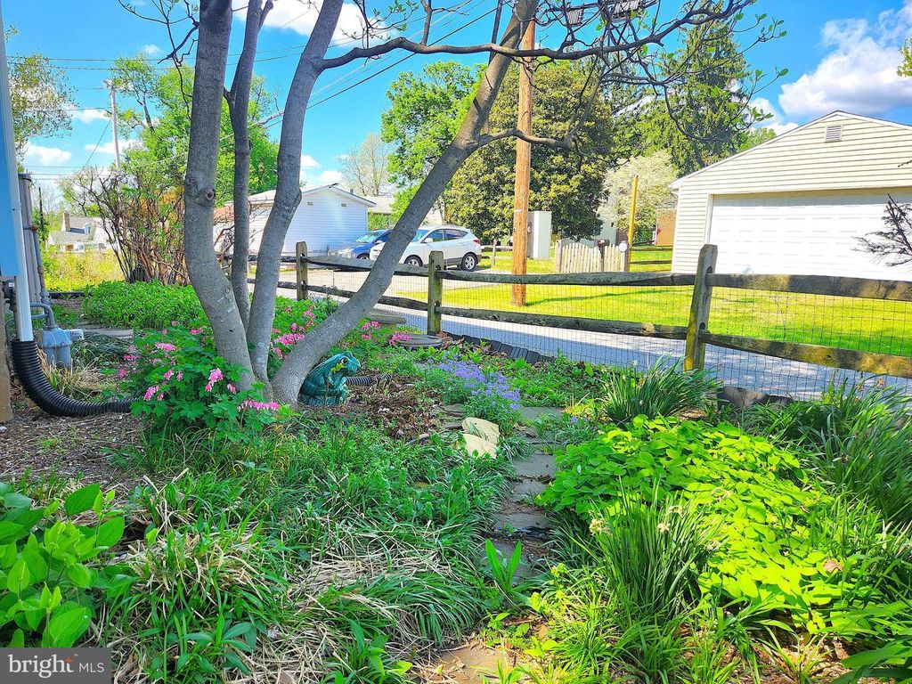 Image 40 of property listing at 2008 HILLCREST RD, Baltimore, MD 21207