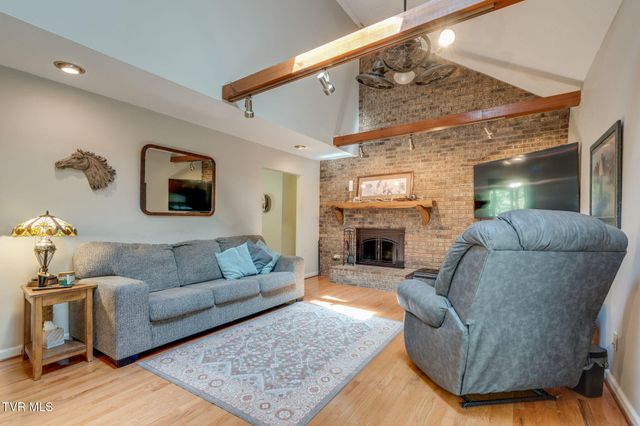 206 Spring Valley Road, Unicoi, TN 37692
