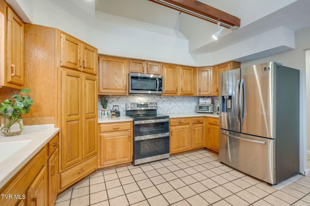 206 Spring Valley Road, Unicoi, TN 37692
