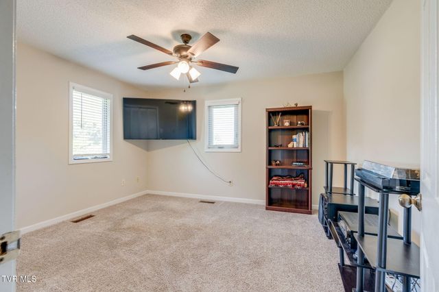 206 Spring Valley Road, Unicoi, TN 37692