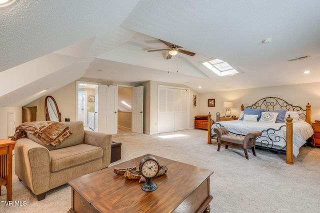 206 Spring Valley Road, Unicoi, TN 37692