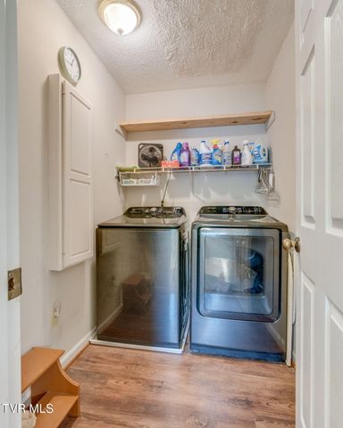 206 Spring Valley Road, Unicoi, TN 37692