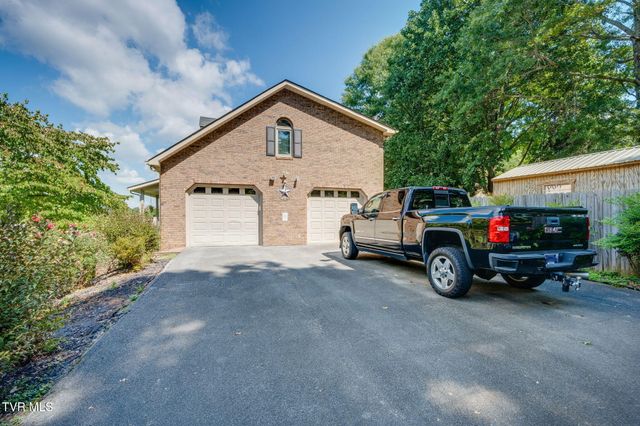 206 Spring Valley Road, Unicoi, TN 37692