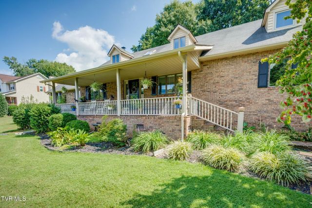 206 Spring Valley Road, Unicoi, TN 37692