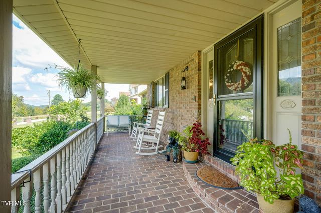 206 Spring Valley Road, Unicoi, TN 37692