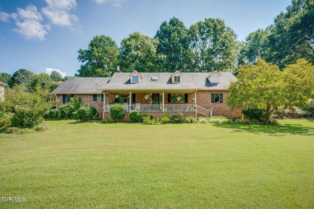 206 Spring Valley Road, Unicoi, TN 37692