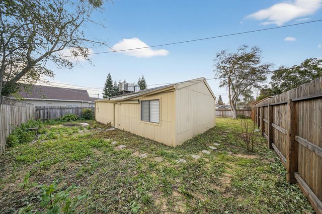 3932 NE Whitney Ave, Sacramento, CA 95821
