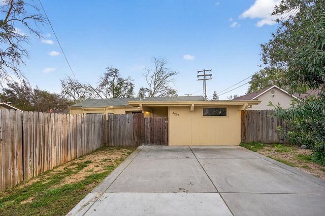 3932 NE Whitney Ave, Sacramento, CA 95821