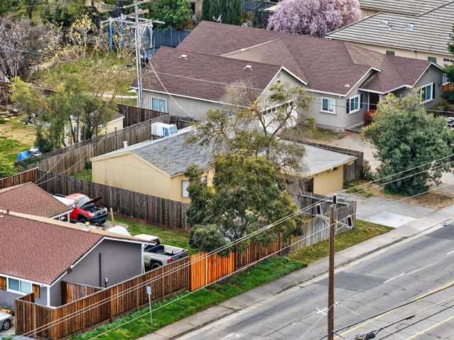 3932 NE Whitney Ave, Sacramento, CA 95821