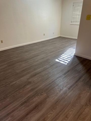 3932 NE Whitney Ave, Sacramento, CA 95821