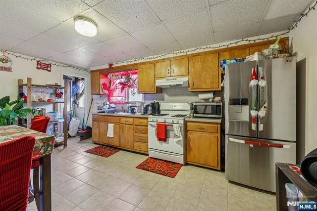 48 Atlantic Street, Elizabethport, NJ 07206