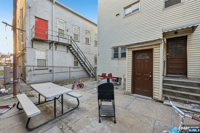 48 Atlantic Street, Elizabethport, NJ 07206