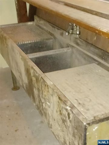 48 Atlantic Street, Elizabethport, NJ 07206