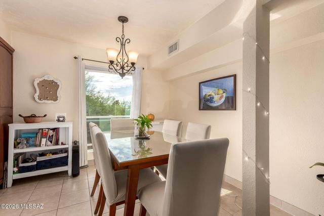 8450 E Old Spanish Trl Apt 106, Tucson, AZ 85710