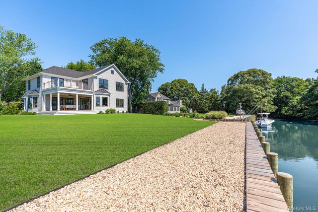 195 Williamsburg Drive, Southold, NY 11971
