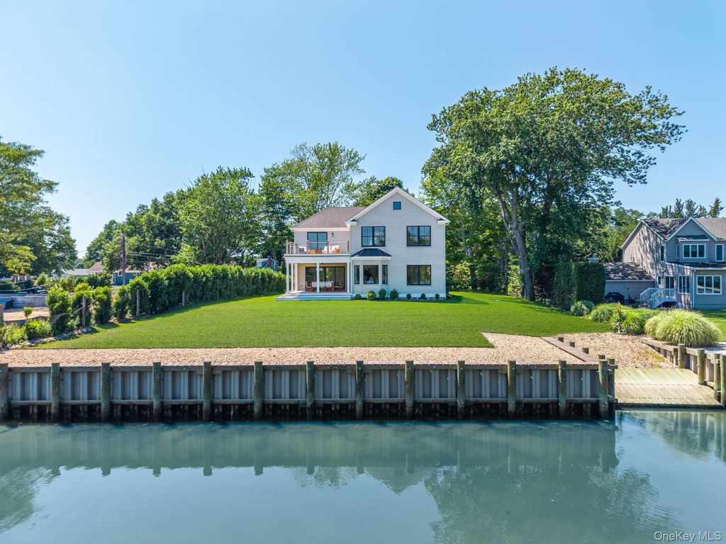 195 Williamsburg Drive, Southold, NY 11971