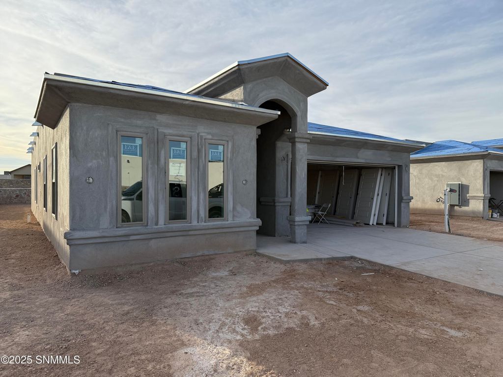 7581 Clarion Way, Las Cruces, NM 88012