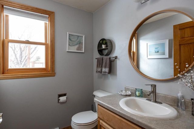 1655 ELK TRAIL COURT, Neenah, WI 54956