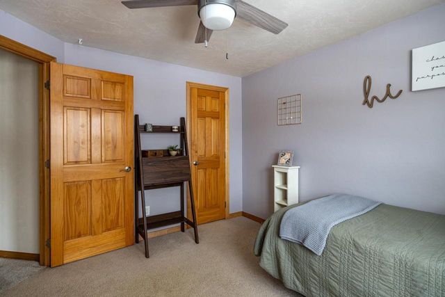 1655 ELK TRAIL COURT, Neenah, WI 54956