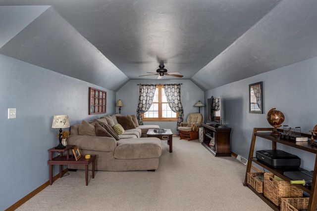 1655 ELK TRAIL COURT, Neenah, WI 54956