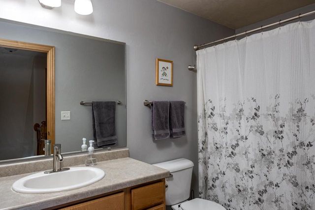 1655 ELK TRAIL COURT, Neenah, WI 54956