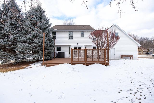 1655 ELK TRAIL COURT, Neenah, WI 54956