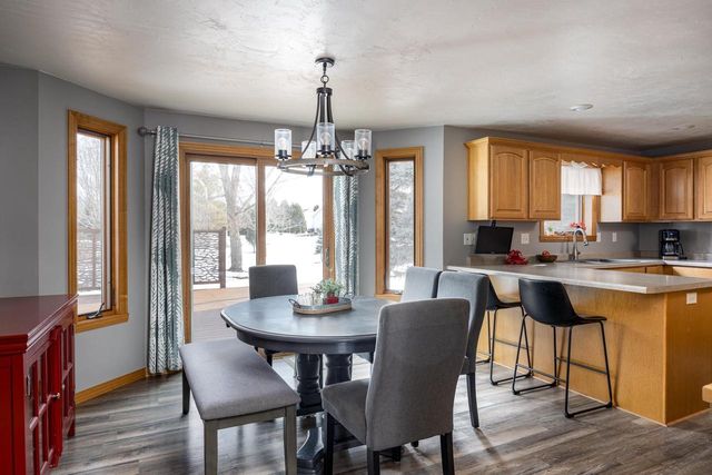 1655 ELK TRAIL COURT, Neenah, WI 54956