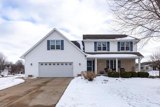 1655 ELK TRAIL COURT, Neenah, WI 54956
