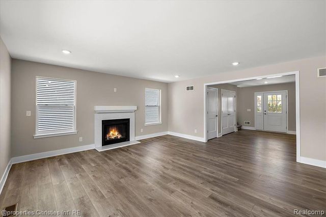 2550 Collegewood Street, Ypsilanti, MI 48197