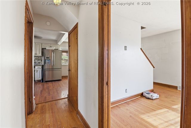 700 Mayflower Drive, Charleston, WV 25311