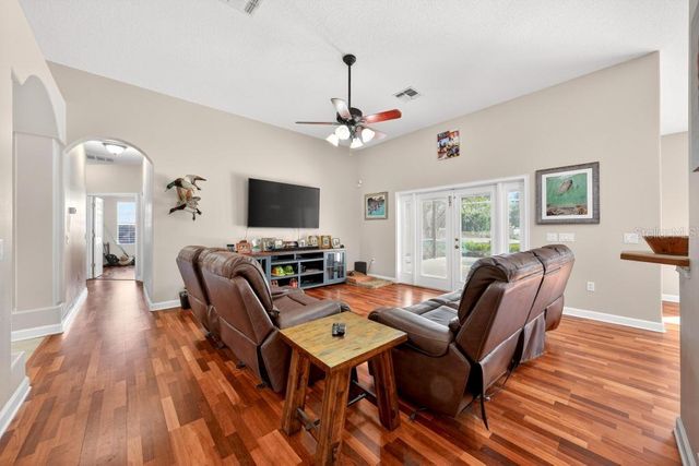 260 CASSADY STREET, Umatilla, FL 32784