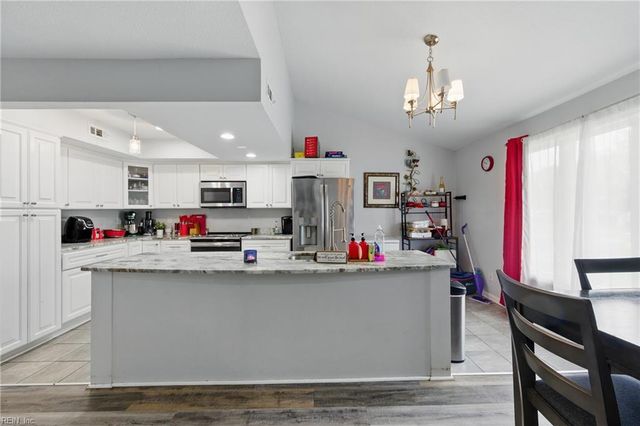 1605 Sweet Bay CT, Virginia Beach, VA 23464