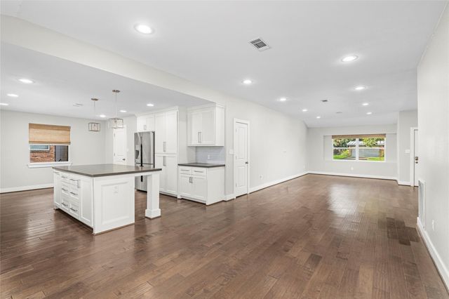 5723 Spellman Road, Houston, TX 77096