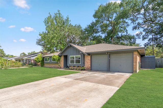 5723 Spellman Road, Houston, TX 77096