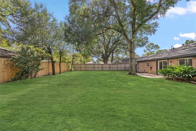 5723 Spellman Road, Houston, TX 77096