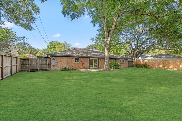5723 Spellman Road, Houston, TX 77096