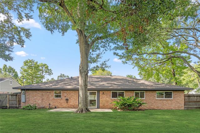 5723 Spellman Road, Houston, TX 77096