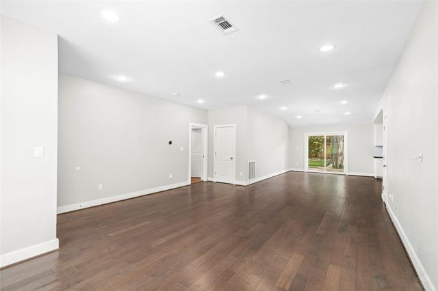 5723 Spellman Road, Houston, TX 77096