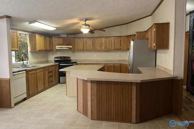 701 Cemetary Road, Holly Pond, AL 35803