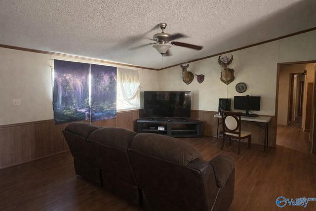 701 Cemetary Road, Holly Pond, AL 35803