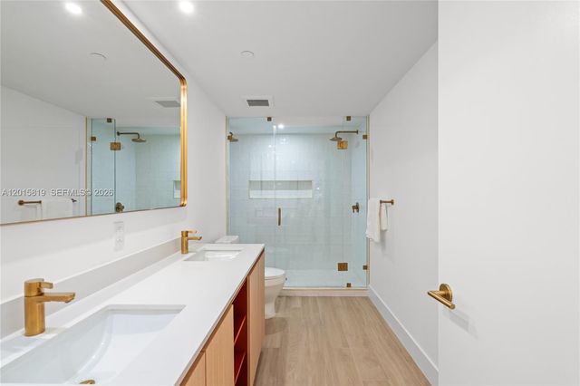 90 NE 32nd 507, Miami, FL 33137