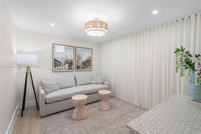 90 NE 32nd 507, Miami, FL 33137