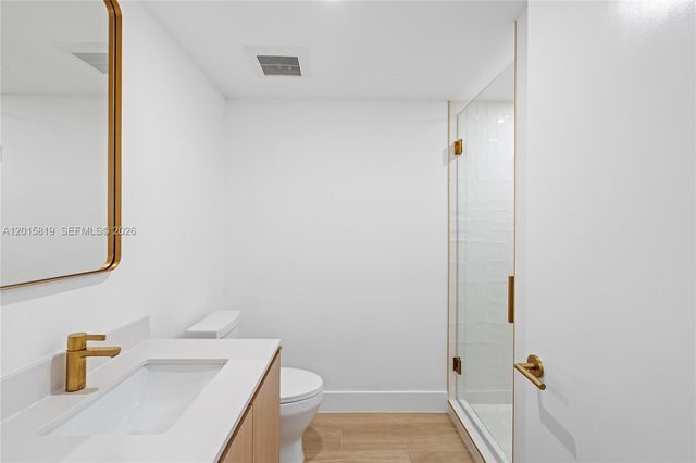 90 NE 32nd 507, Miami, FL 33137