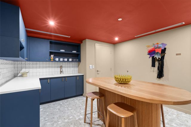 90 NE 32nd 507, Miami, FL 33137