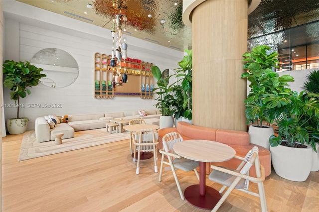 90 NE 32nd 507, Miami, FL 33137