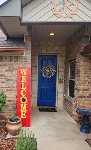 1404 Limestone Way, Elgin, OK 73538